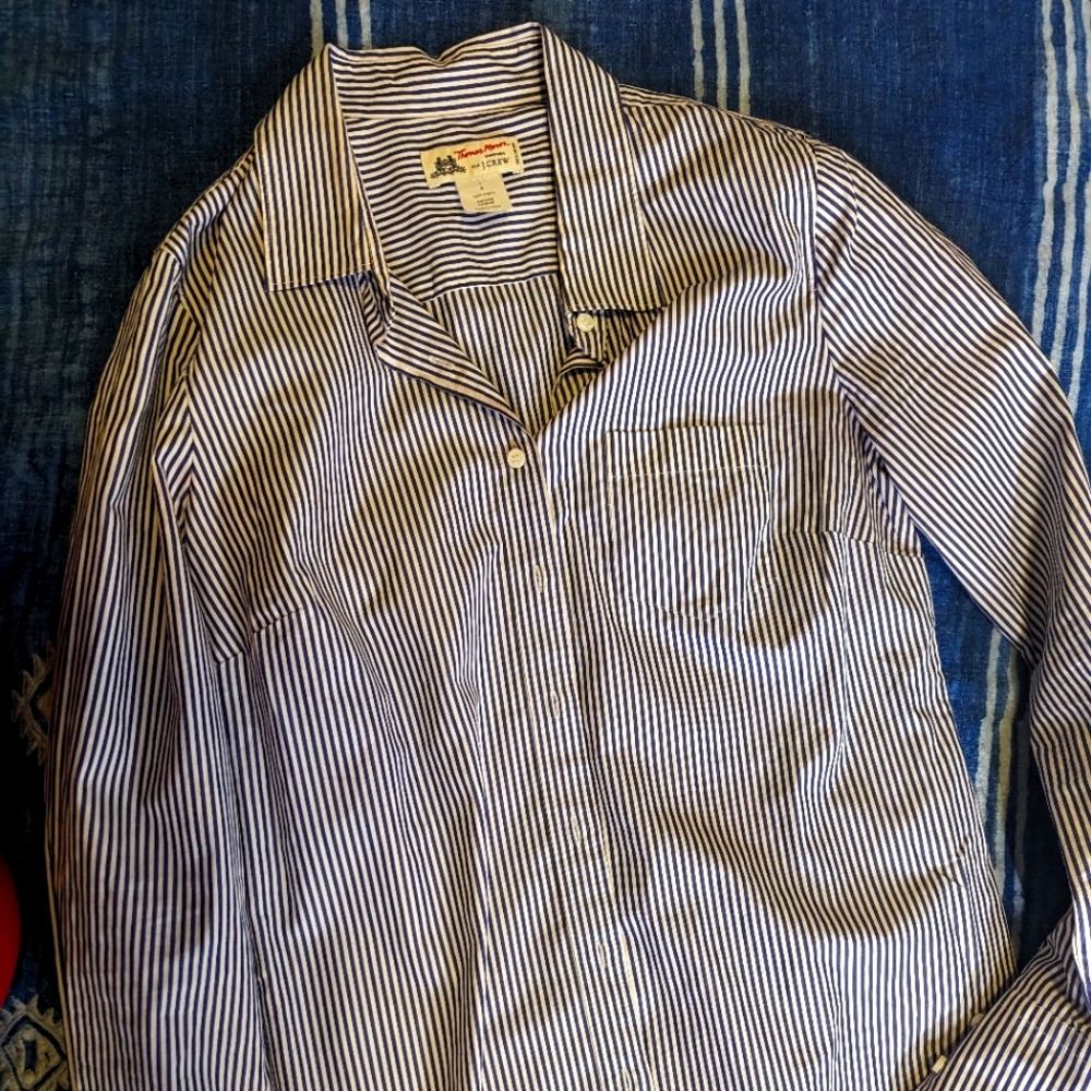 JCrew cotton poplin shirt in blue stripe. Size 6.